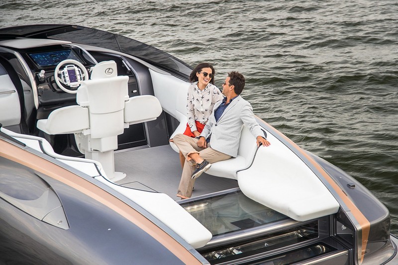 Du thuyen sieu sang Lexus Twin V8 Sport Yacht lo dien-Hinh-2